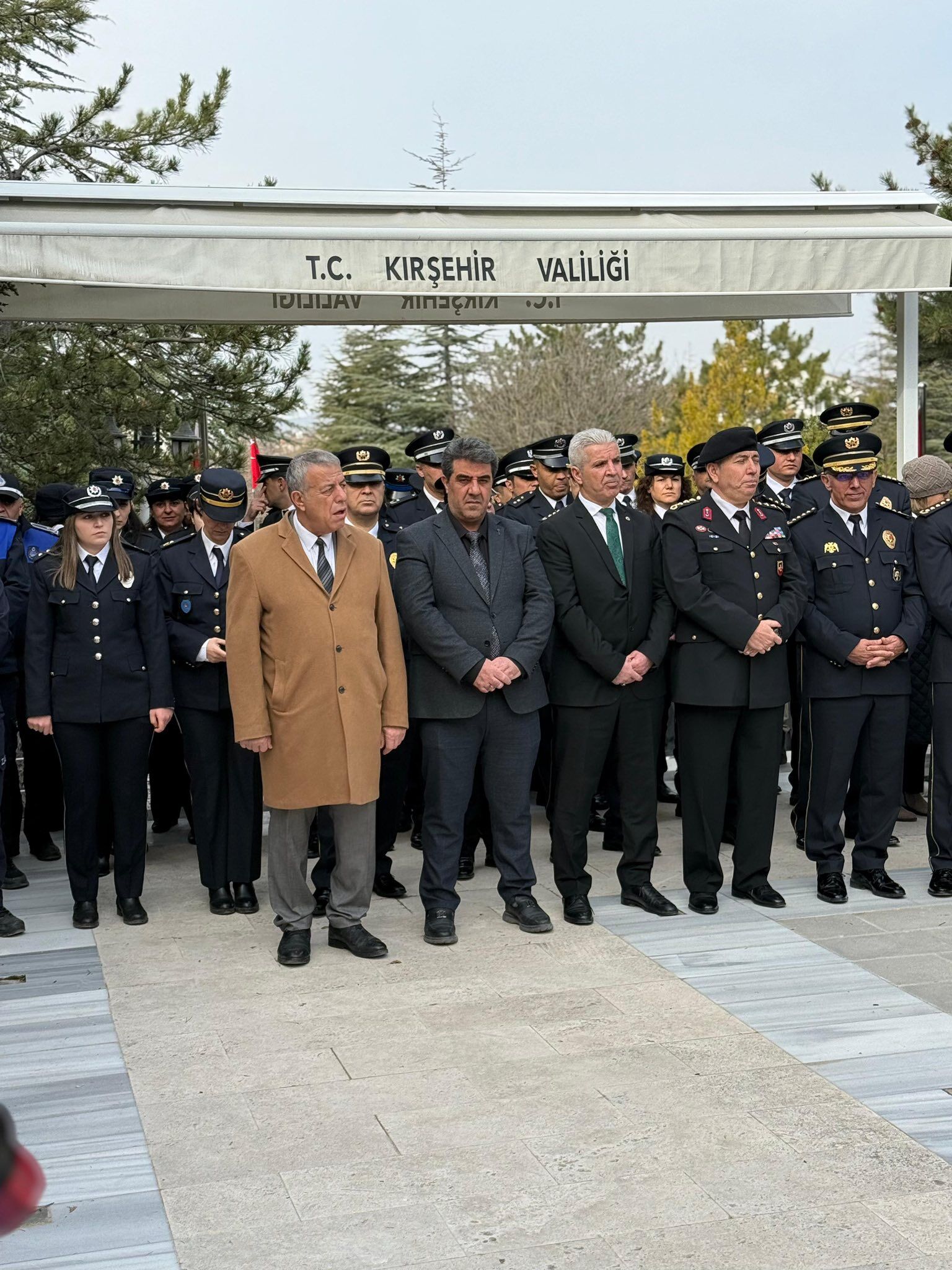 Anahtar Parti, Şehitlere Minnetle Eğildi 3