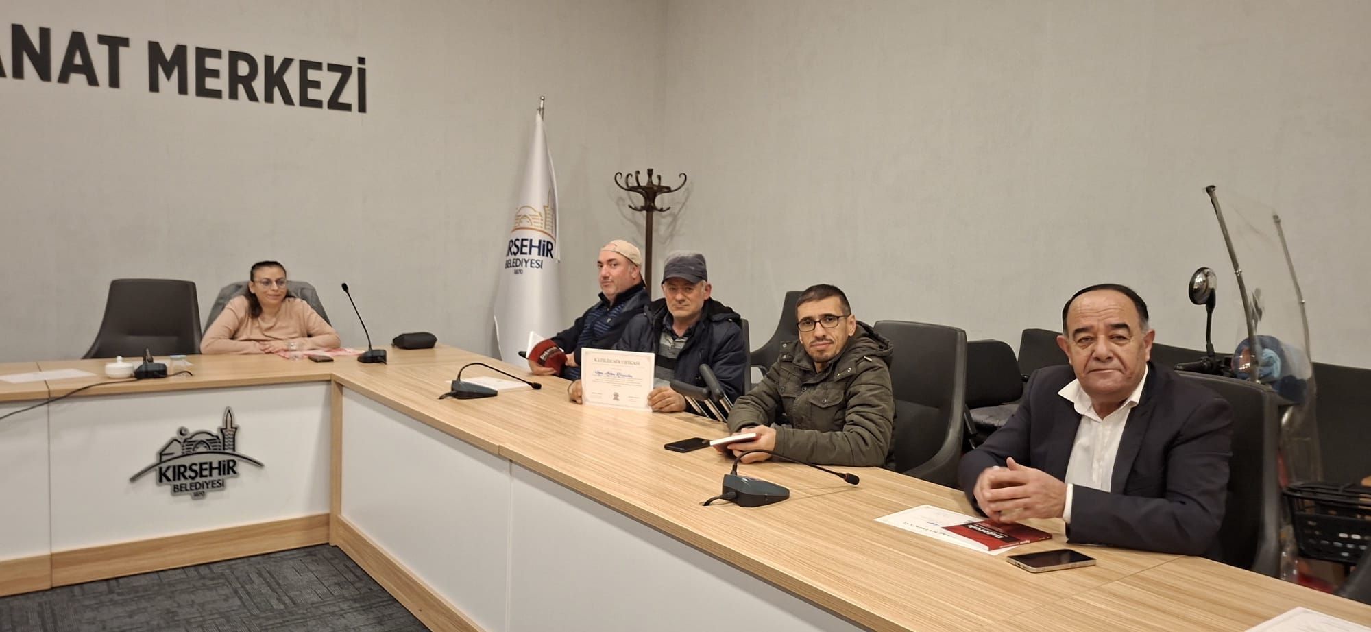 Aynı Satırlarda Bir Araya Geldiler 1
