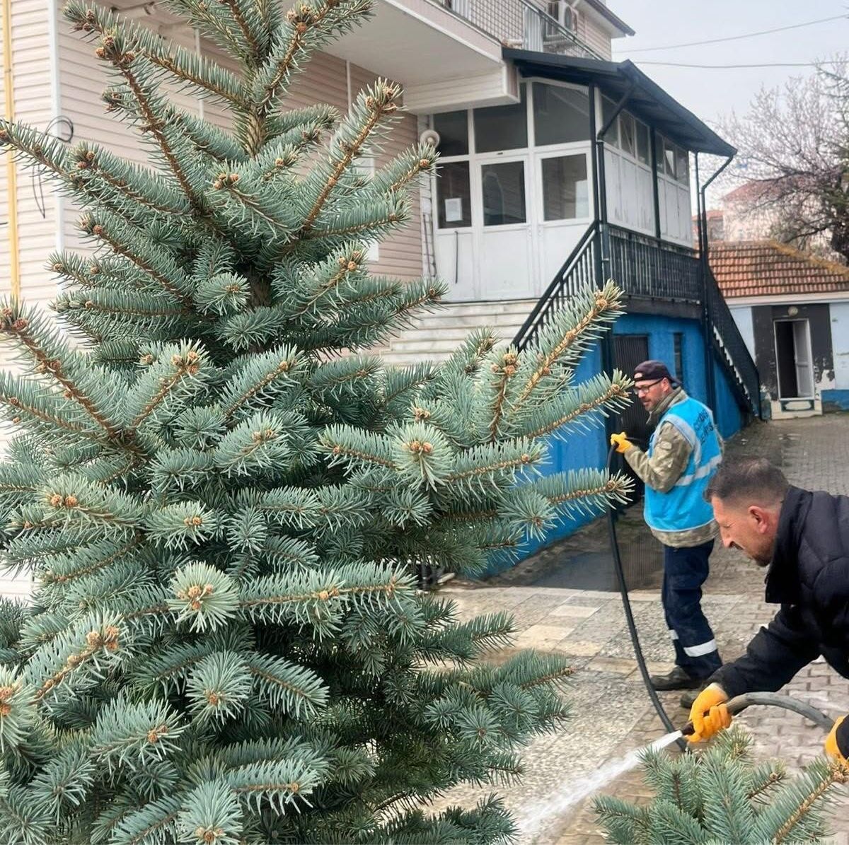 Çiçekdağ’da Camiler Ve Kabristanlar Gül Suyuyla Yıkandı 2