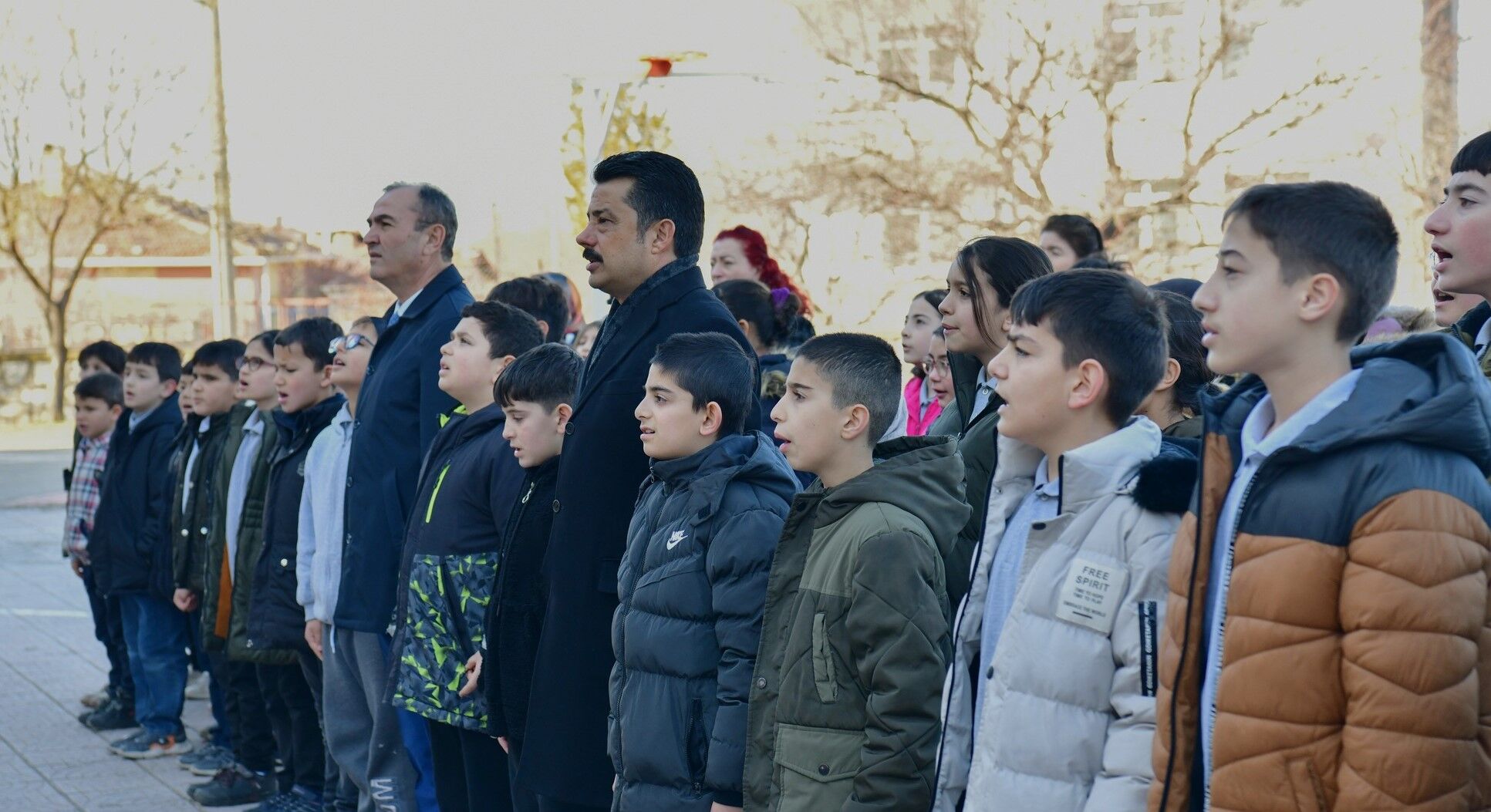Demiryürek, Haftaya Öğrencilerle İstiklal Marşı’nı Okuyarak Başladı (2)