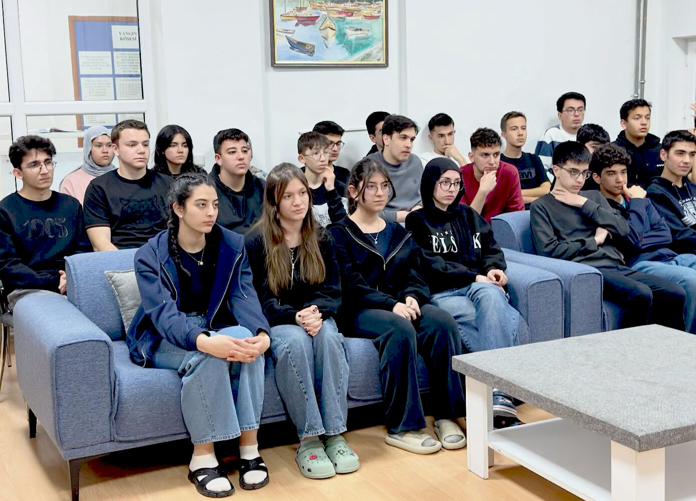 Gülşen, Geleceğin Bilim Insanlarıyla Iftarda Buluştu (3)