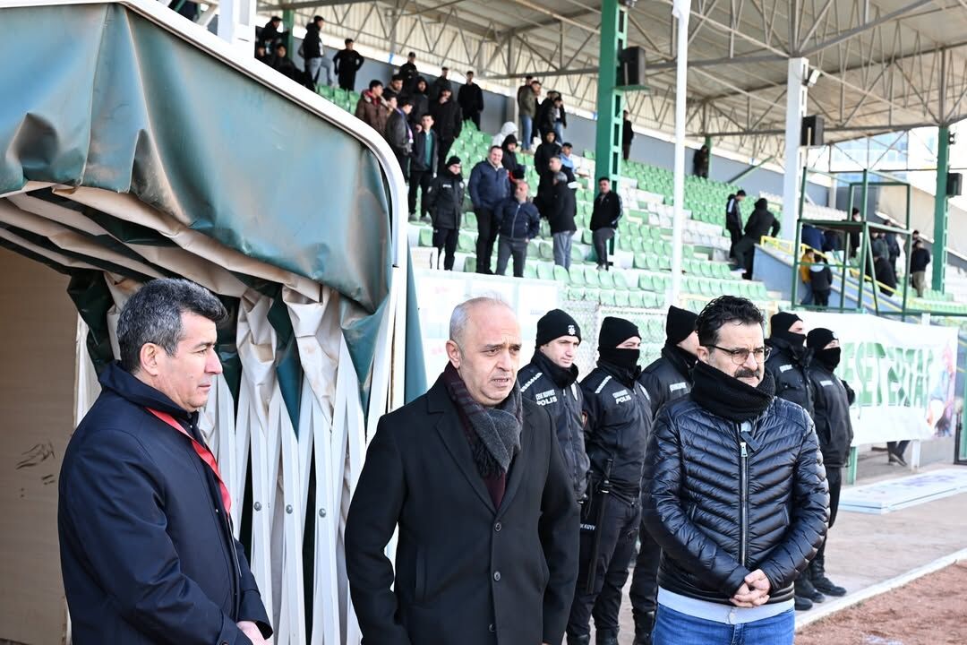 İl Emniyet Müdürümüz Sayın Dr. @Mesutgorucuresmi , Ahi Stadyumu’nda Oynanan Ejderoğlu Kırşehir F (1)