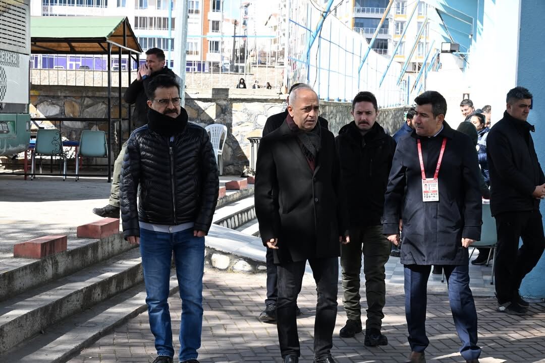 İl Emniyet Müdürümüz Sayın Dr. @Mesutgorucuresmi , Ahi Stadyumu’nda Oynanan Ejderoğlu Kırşehir F (2)
