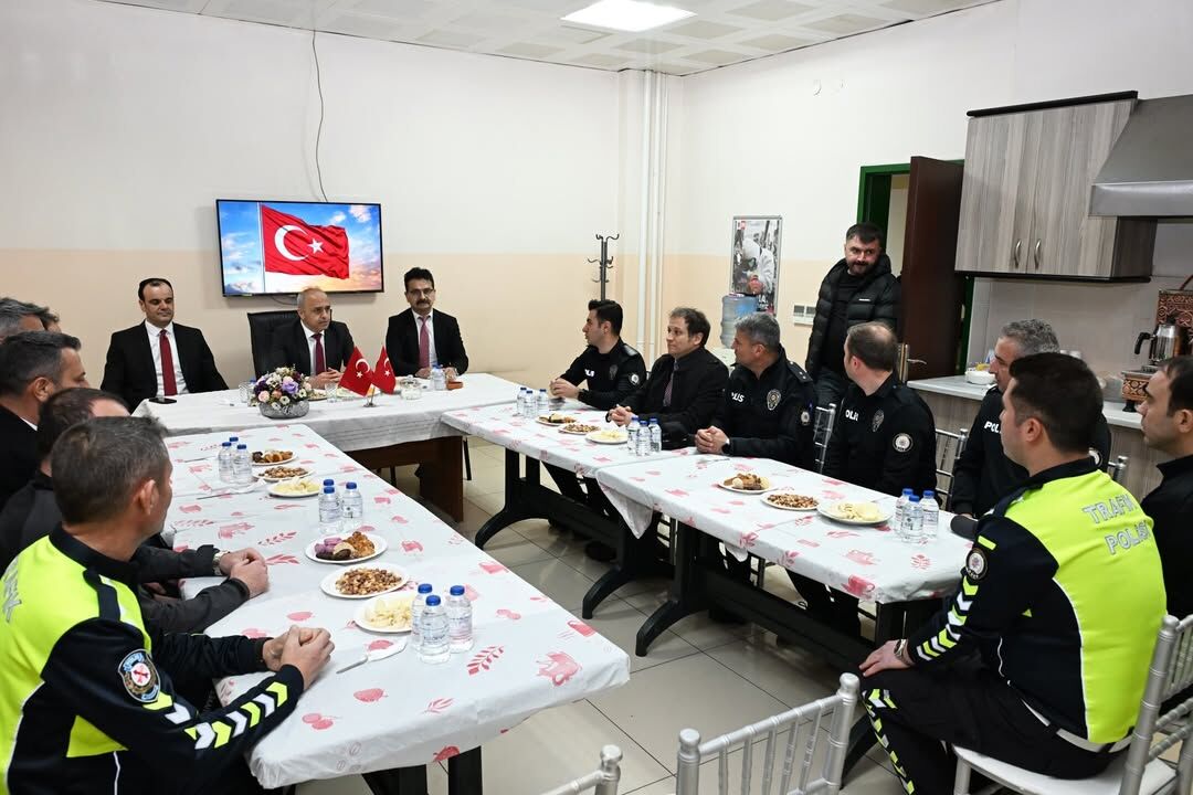 İl Emniyet Müdürümüz Sayın Dr. @Mesutgorucuresmi , İl Emniyet Müdür Yardımcılarımız Ve Ilgili Bi (2)