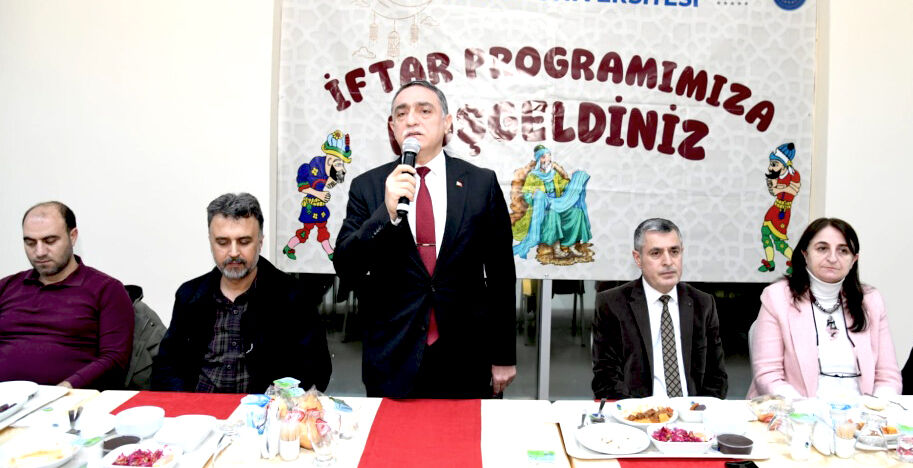 Karahocagil “Biz Büyük Bir Aileyiz” (1)