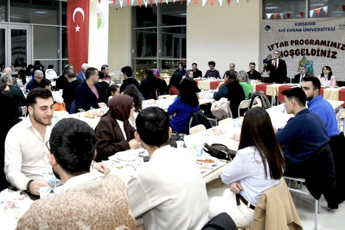 Karahocagil “Biz Büyük Bir Aileyiz” (4)