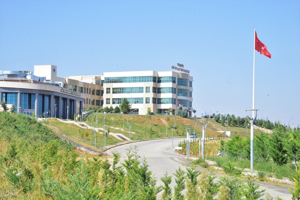 Kırşehir Ahi Evran Üniversitesi 20 Yaşında 3