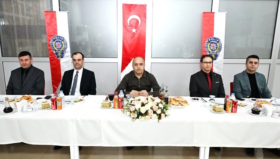 Kırşehir Emniyet Personeli Ramazan Sofrasında Buluştu (1)