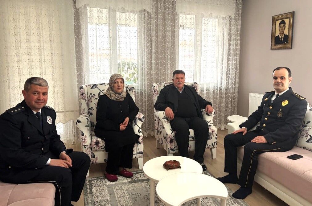 Kırşehir Emniyeti, Şehit Polislerin Aileleri Yalnız Bırakmadı (2)