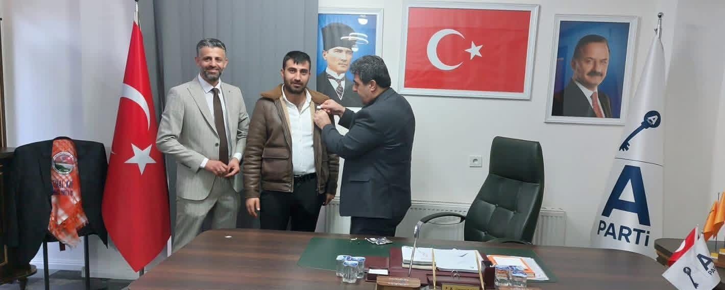 Kırşehir’de Bayram Sonrası Rozetler Takıldı
