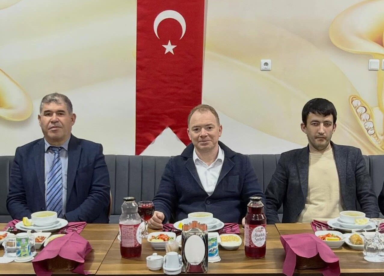Kırşehir’de Eğitim Camiası Aynı Sofrada Bir Araya Geldi (2)
