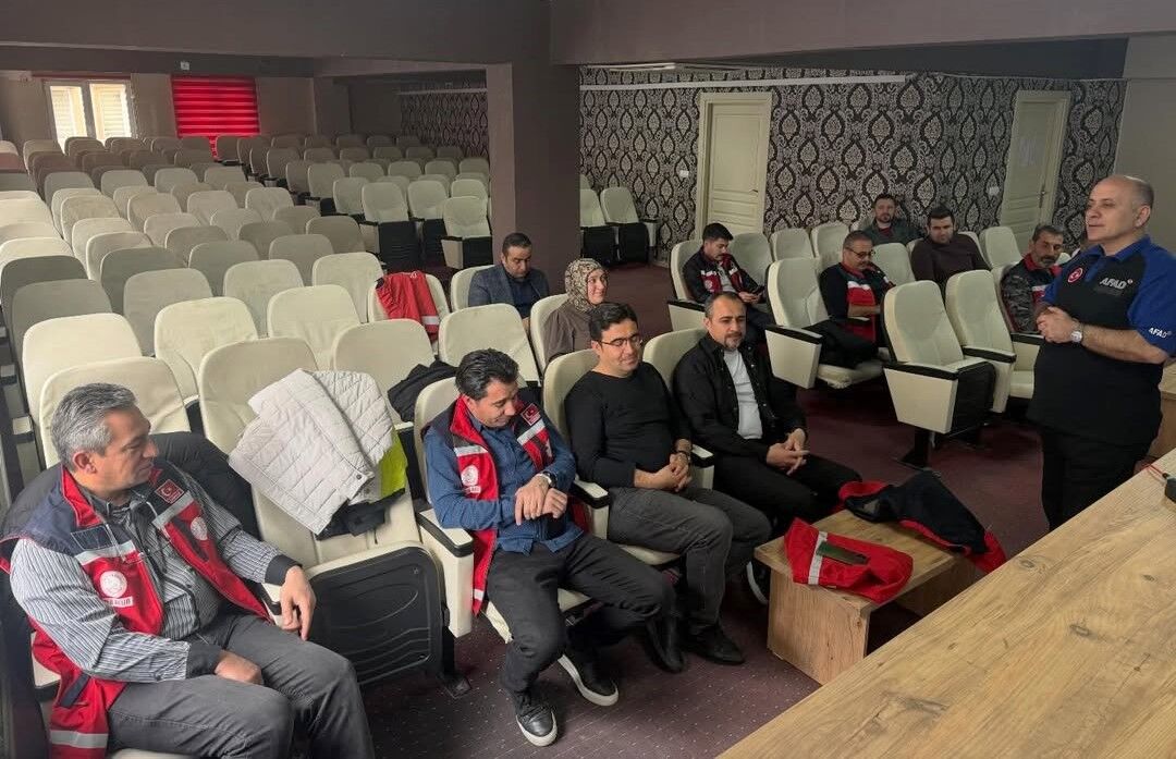 Kırşehir’de Eğitim Ordusu Afetlere Karşı Hazırlanıyor (5)