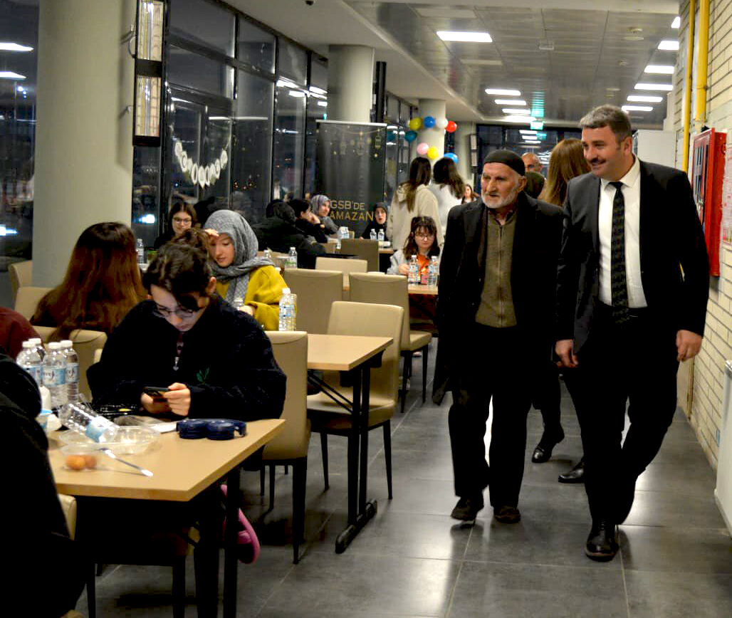 Kırşehir’de Gönül Köprüsü Kuruldu, Kuşaklar Aynı Sofrada Buluştu (6)