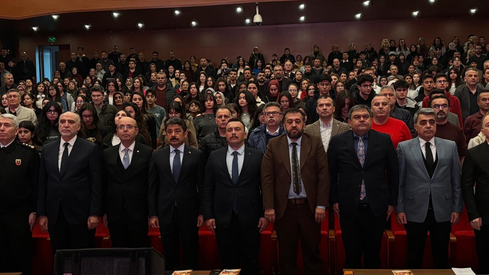 Kırşehir’de Milli Mücadele Ruhunu Öğrenciler Tuvale Ve Sahneye Taşıdı 3