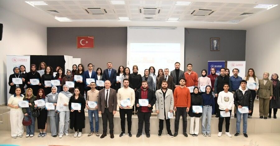 Kırşehir’de Öğrenciler Kalite Bilinciyle Mezun Oldu (5)-1