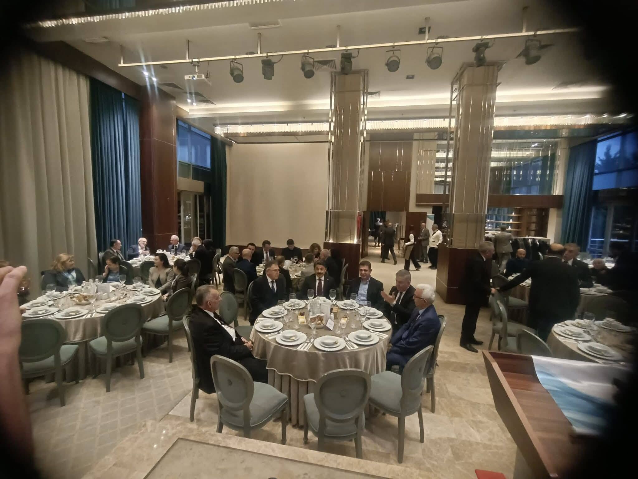 Kırşehirli Eğitimciler Ankara’da Geleneksel İftarda Buluştu 1