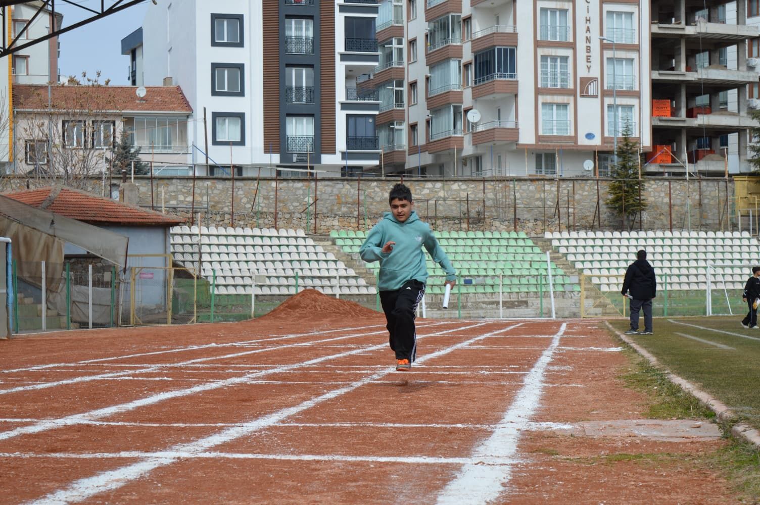Küçükler Ve Yıldızlar Pistlerde Yarışıyor 2
