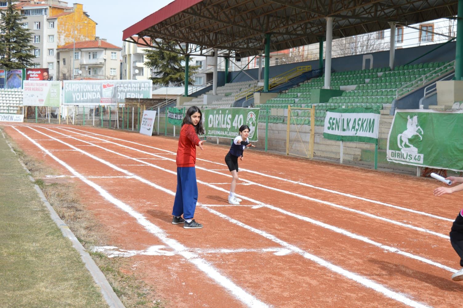 Küçükler Ve Yıldızlar Pistlerde Yarışıyor 3
