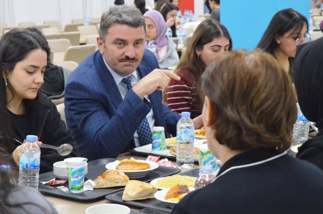 📍 Saliha Sultan Yurdugençlik Ve Spor İl Müdürümüz Sn. Yasin Çakmakçı, Saliha Sultan Yurdu’nda (2).Heic