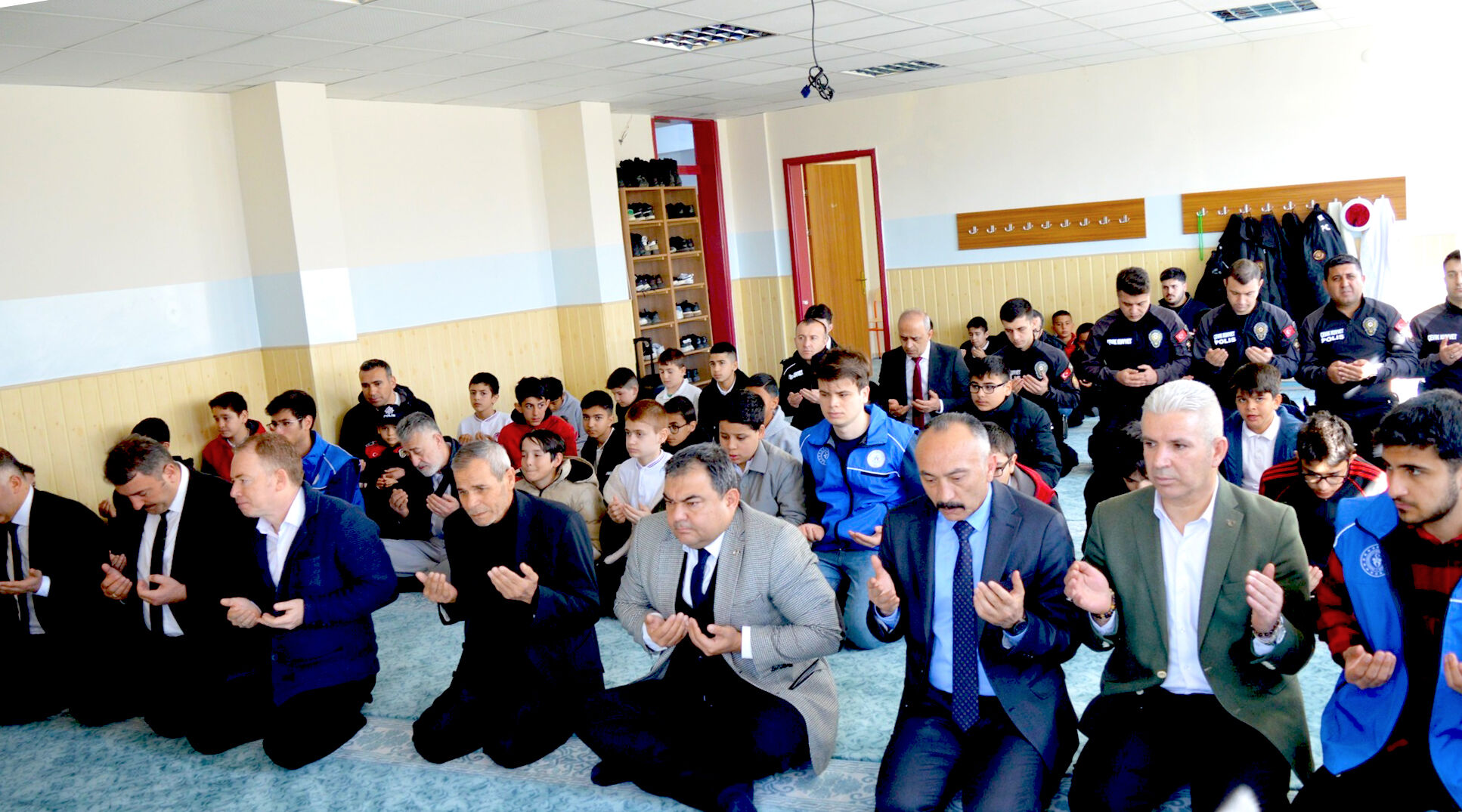 Şehit Polis Gökhan Emre Örül Dualarla Anıldı (2)