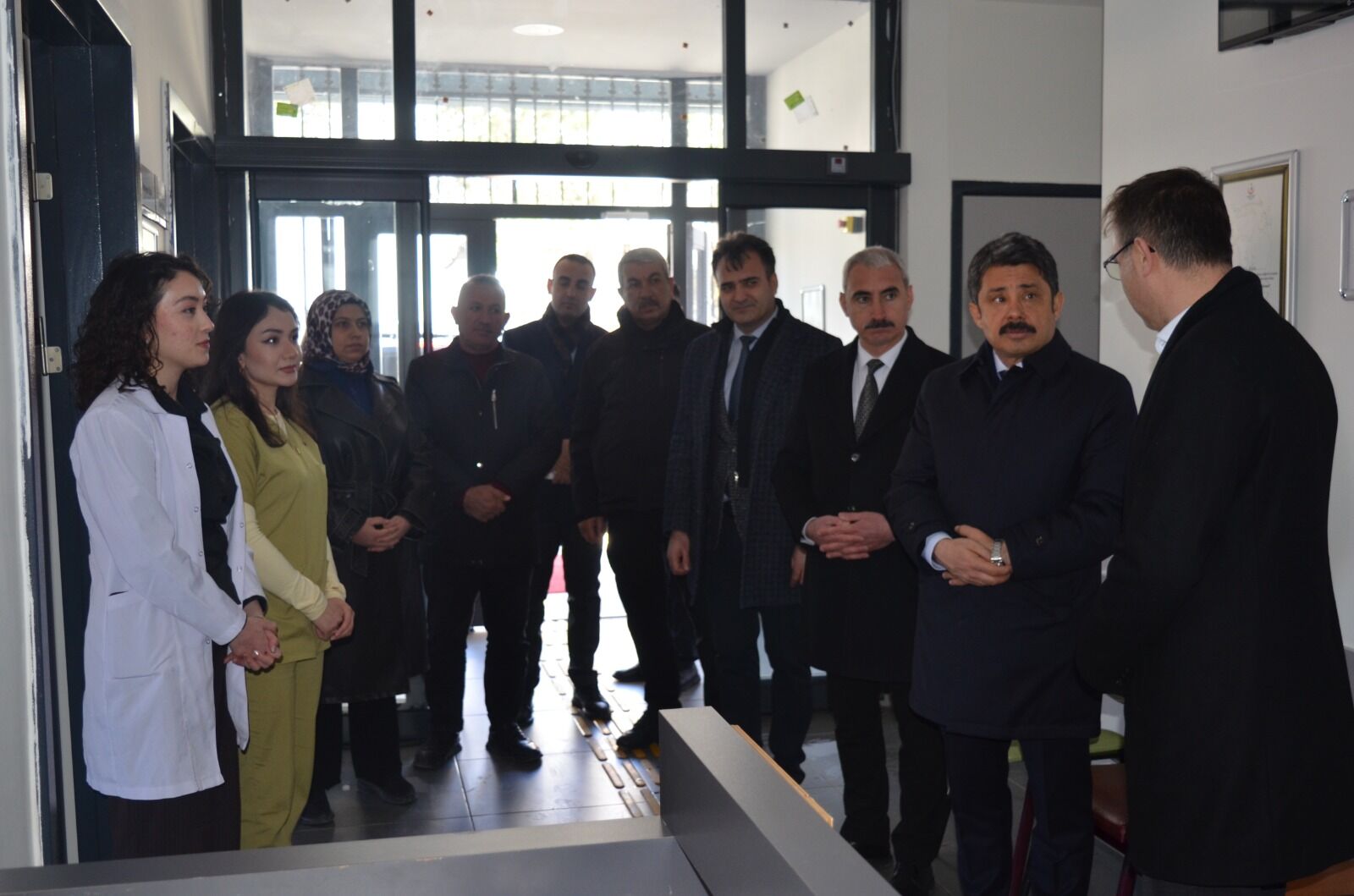 Vali Demiryürek Özbağ’da Sağlık Çalışanlarıyla Buluştu 2