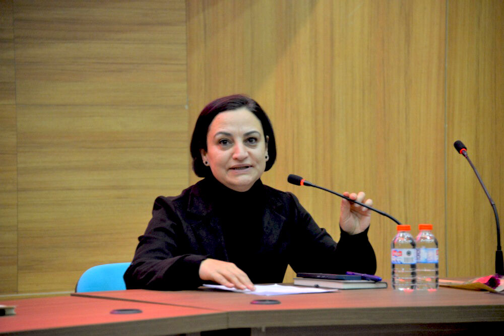‘Yaratılıştan Varlık Sahasına Kadın Algısı’ Kırşehir’de Tartışıldı (2)