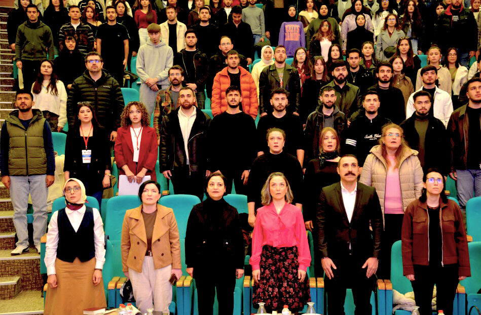 ‘Yaratılıştan Varlık Sahasına Kadın Algısı’ Kırşehir’de Tartışıldı (8)