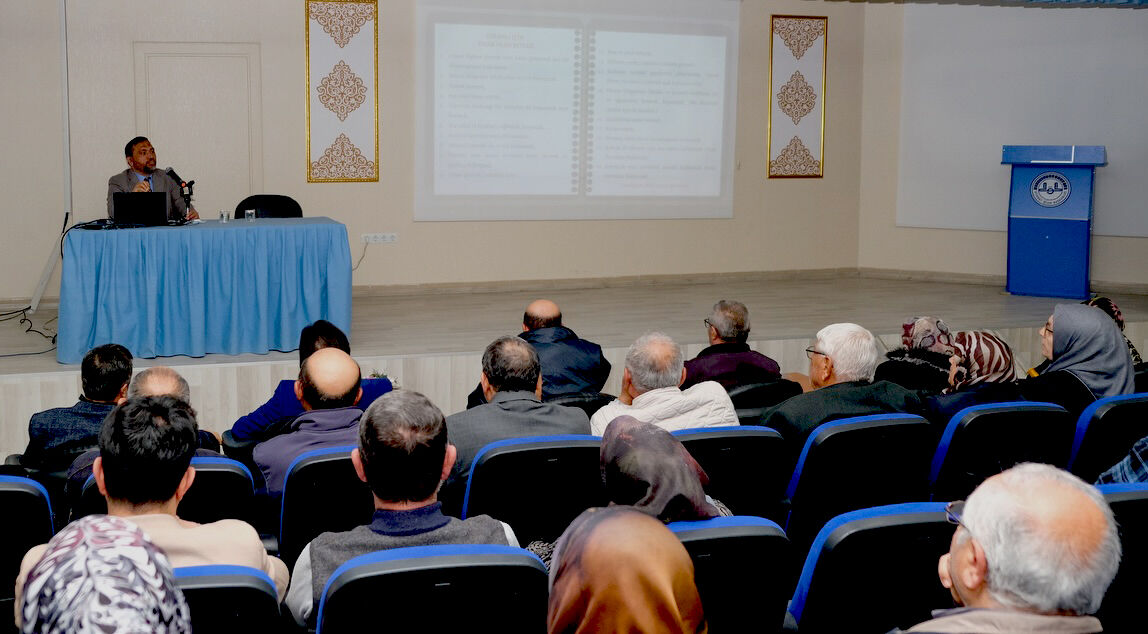 198 Hacı Adayına Kutsal Topraklar Öncesi Eğitim (4)
