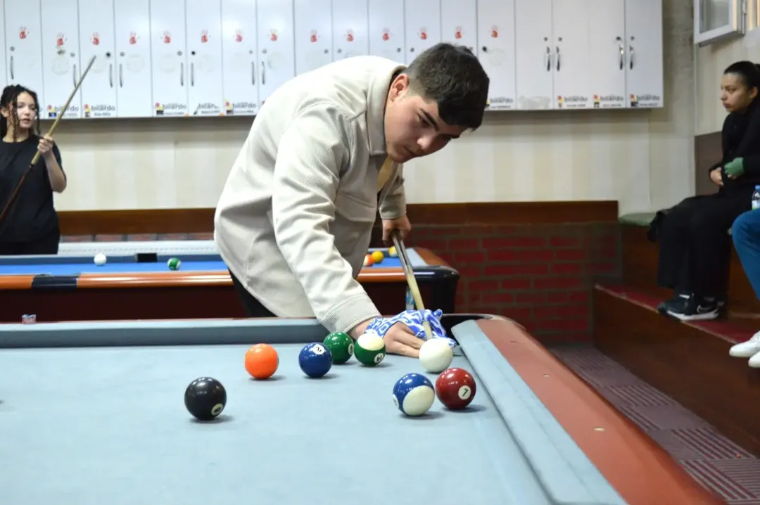 2025 2026 English Time Okul Sporları Sezonu Çerçevesinde Düzenlenen Bilardo İl Birinciliği Müsa (1)