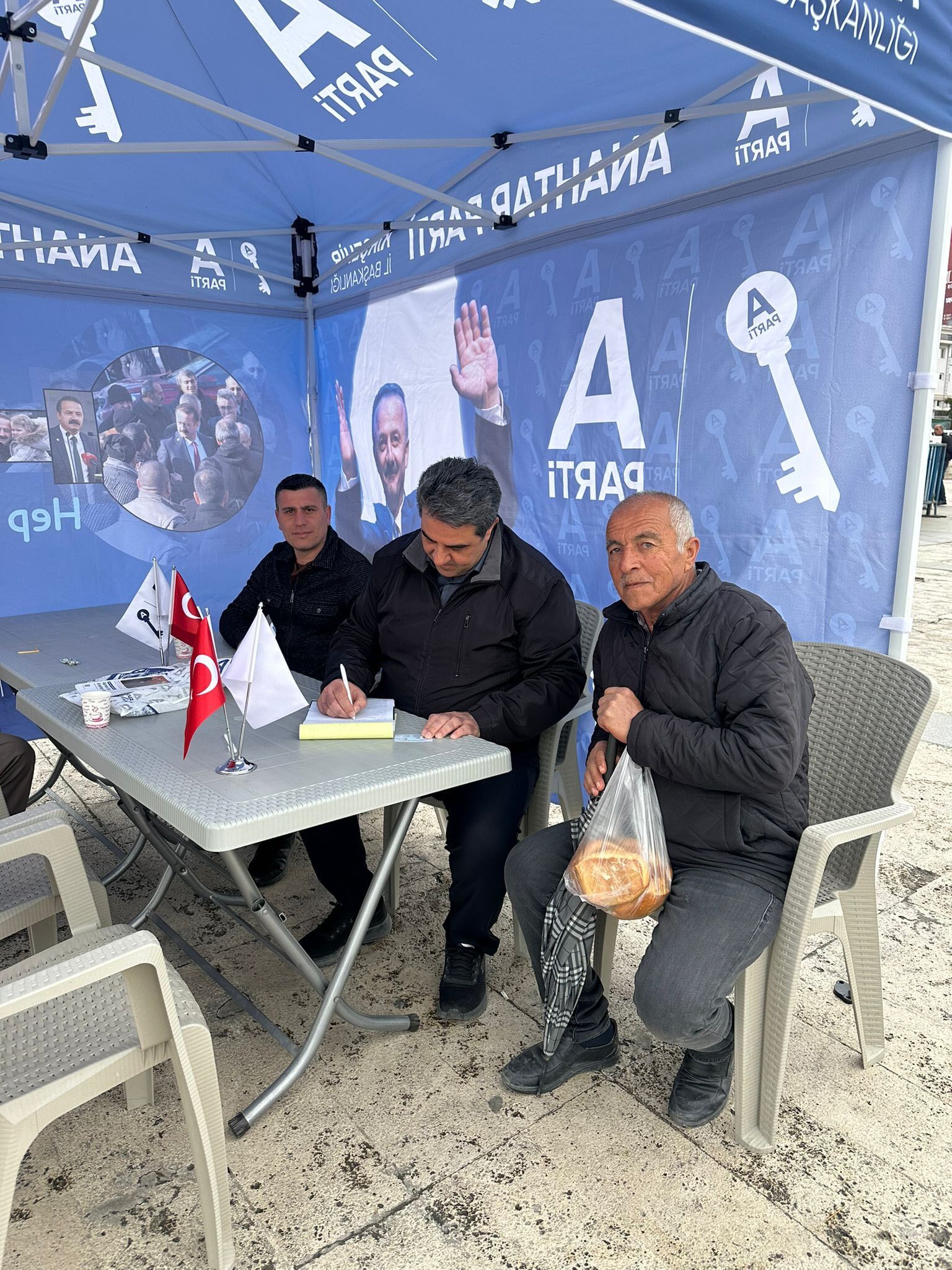 Başkan Kaya,“Yağmur Çamur Demeden Sahadayız” 4