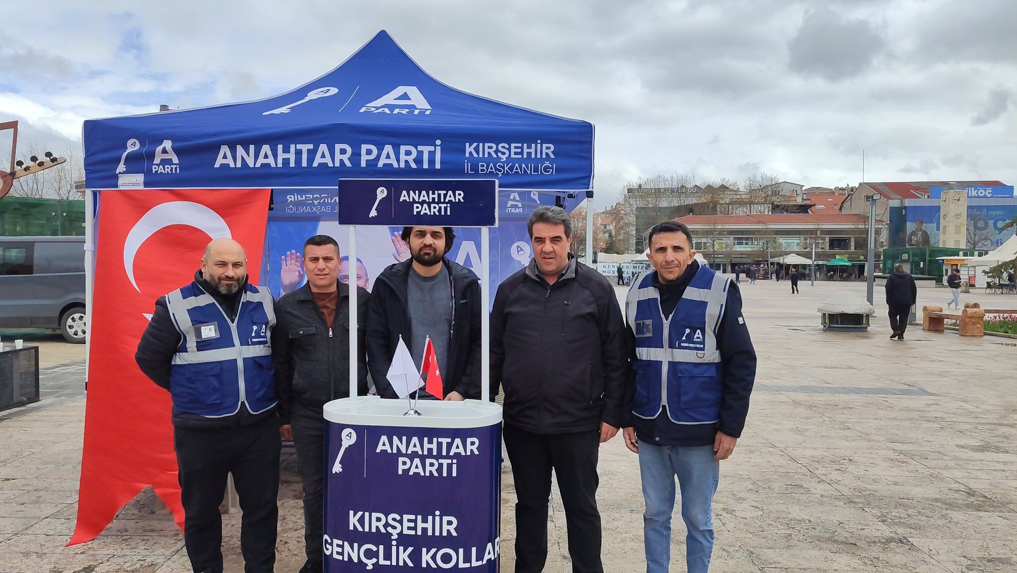 Başkan Kaya,“Yağmur Çamur Demeden Sahadayız”