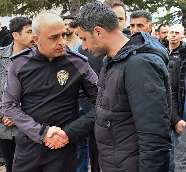 Başkomiser Kaygusuz’un Acısını Paylaştılar (3)