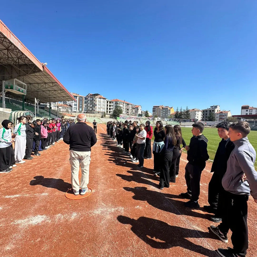 Bocce Yıldız Erkek Takımımız Yarı Finalde Il Üçüncüsü Olmuştur. Takımımızı Tebrik Ederiz. Emeği (5)