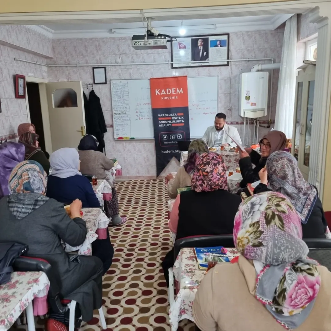 Bugün Ravza Kur’an Kursu’nda, Av. Yusuf Alptuğ Anasız’ın Anlatımıyla Kadın Yasal Hakları Eğitim