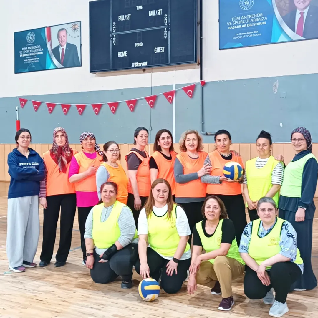 🇹🇷Evinin Sultanları (Voleybol)📍Mucur Spor Salonu♈Rukiye Sertçeli̇k