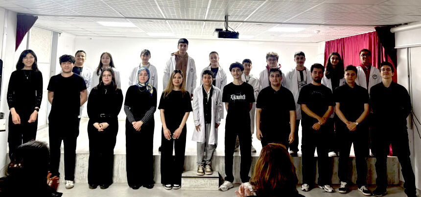 Geleceğin Doktorları Boztepe’de Çocuklarla Buluştu (5)