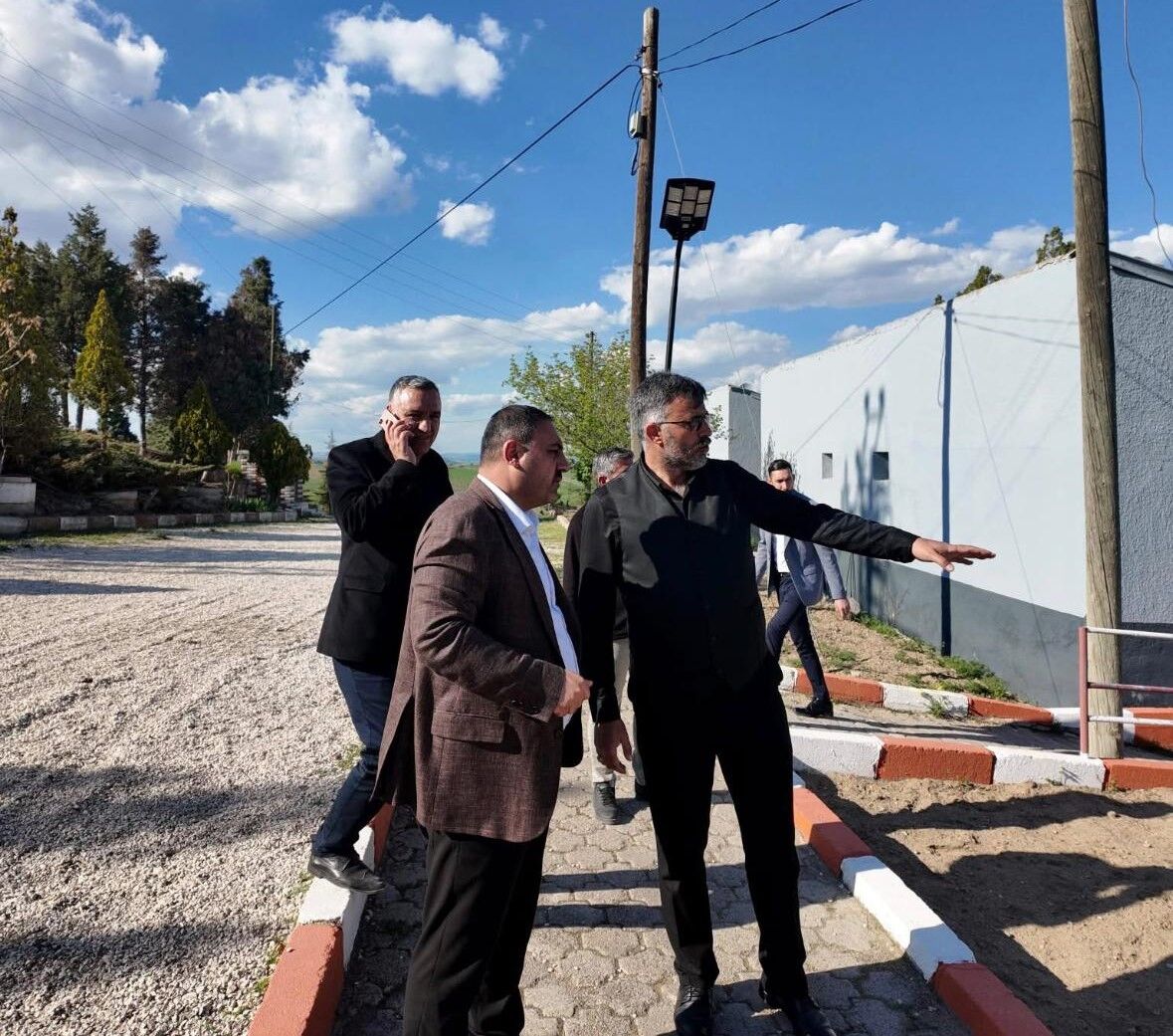 Hakanoğlu Sahada İncelemelerde Bulundu 5