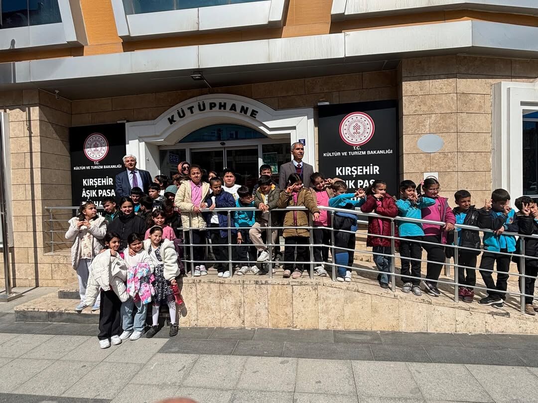 📚İyi̇leşti̇ren Kütüphane📚62. Kütüphane Haftası Kutlamalarımız Okullarımızın Yoğun Ilgisi Ile Bu (3)
