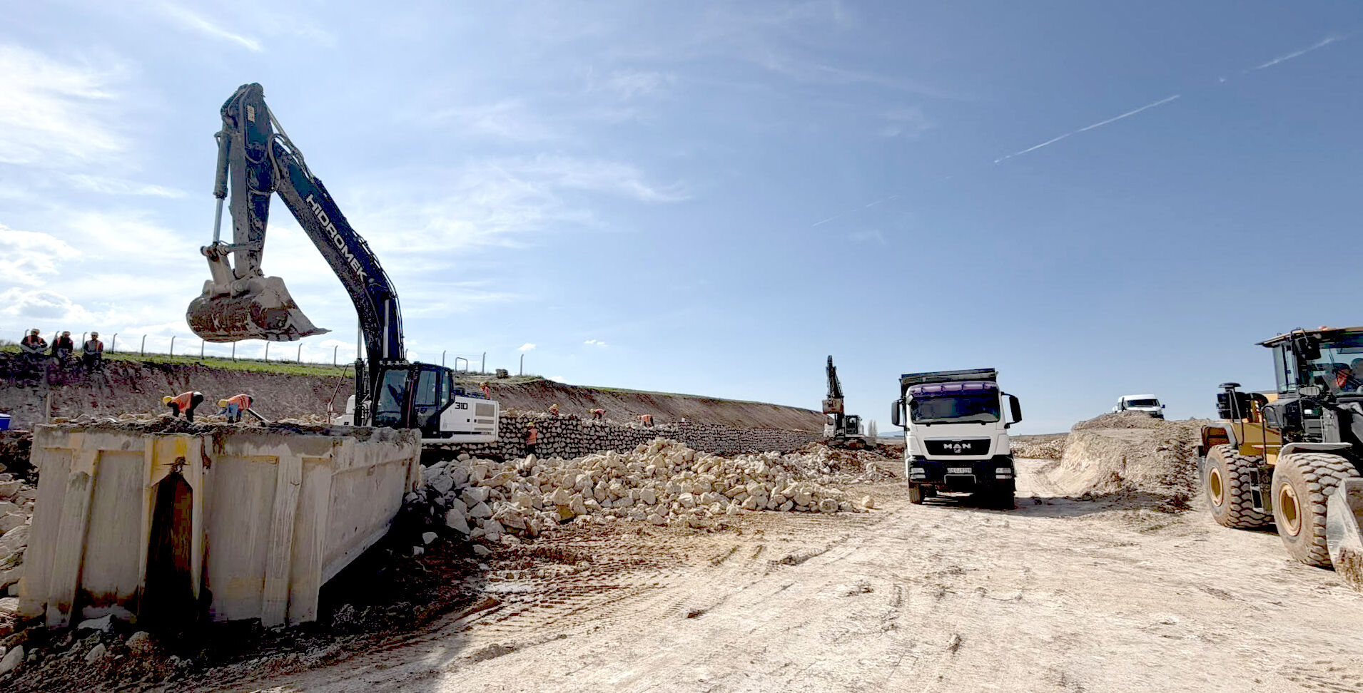 Kaman’da Altyapı Ve Yol Çalışmaları Yerinde Incelendi (1)