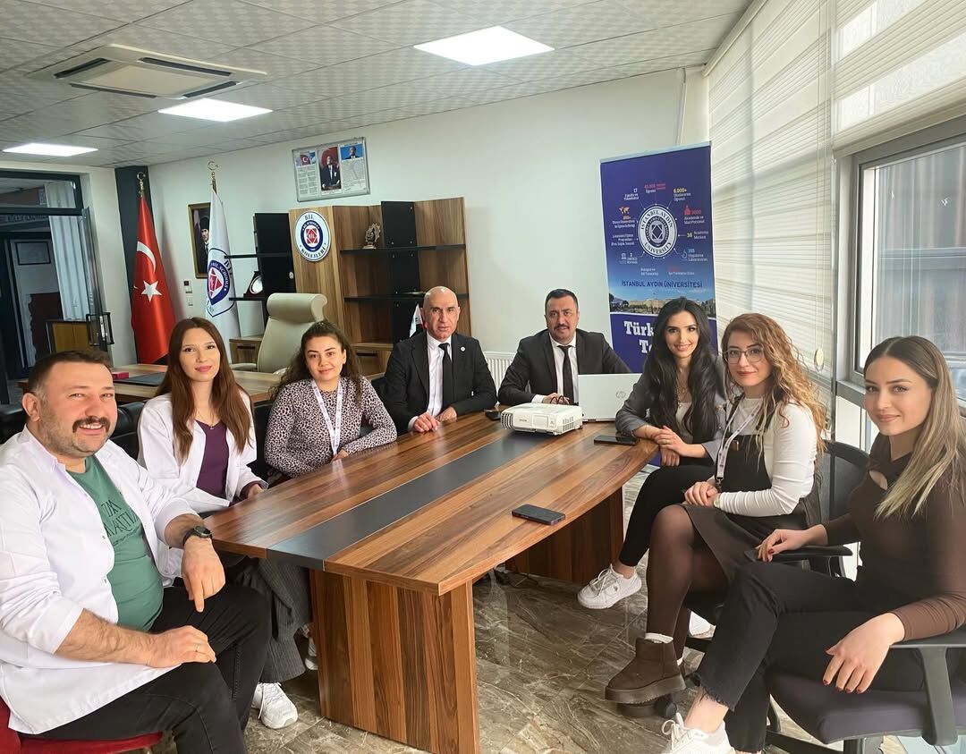 Kırşehir Bil Koleji Kampüsümüzde Anaokul Öğretmen Kadromuzla Bir Araya Geldik. Toplantımızda Yen
