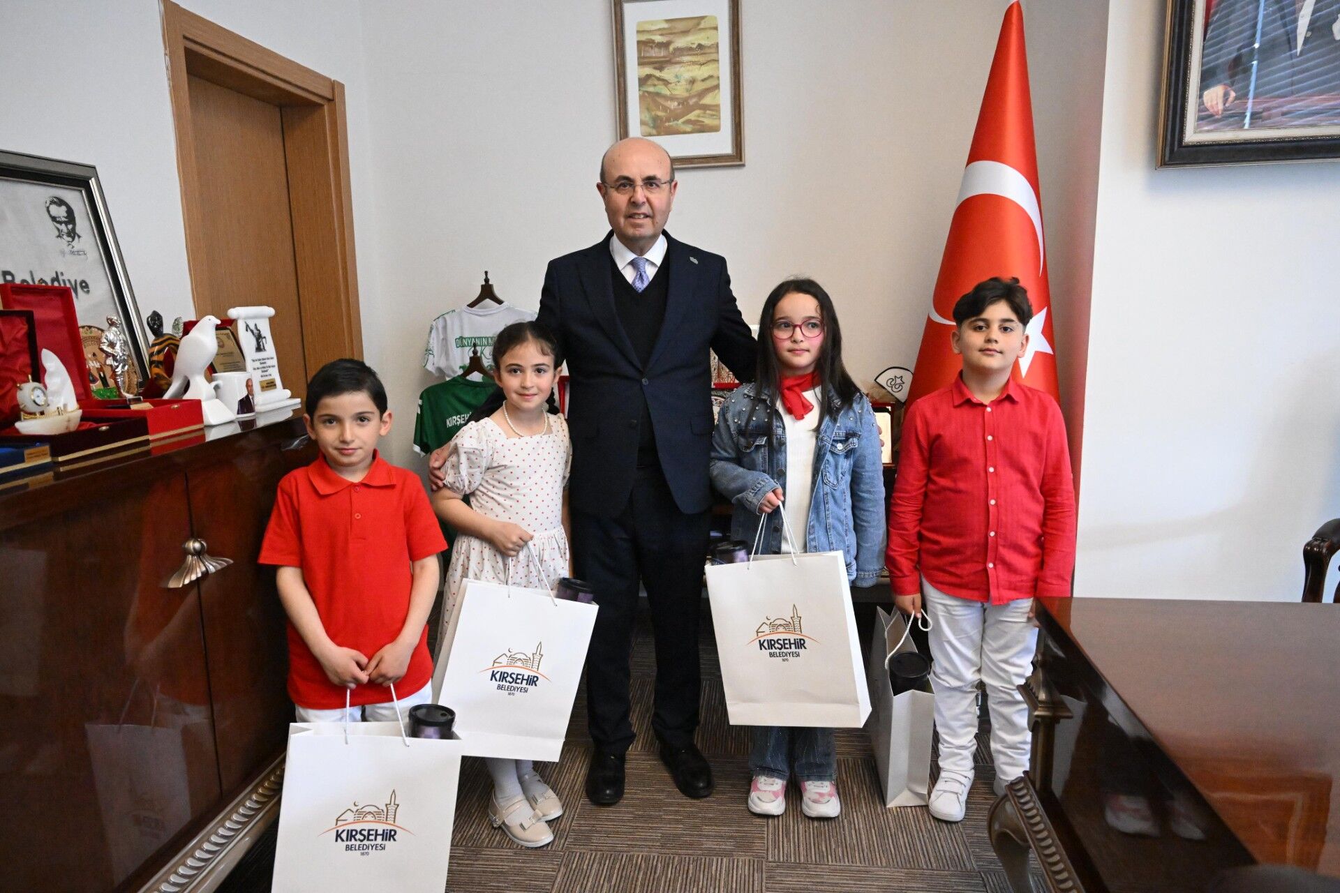 Kırşehir’de Başkanlık Koltuğu Çocuklara Emanet Edildi 1