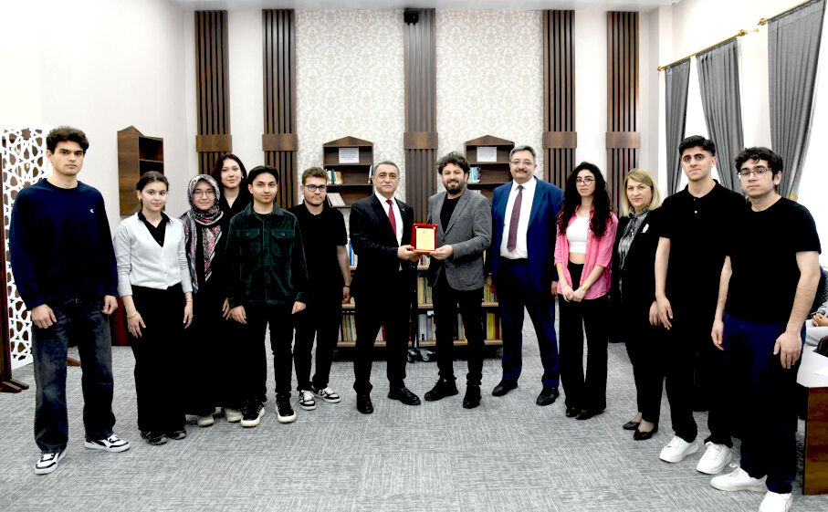 Kırşehir’de Bilgi Hazinesine Rekor Ilgi (4)