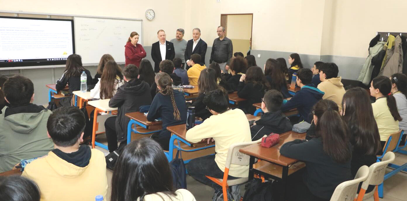 Kırşehir’de Eğitimde Kütüphane Hamlesi (7)