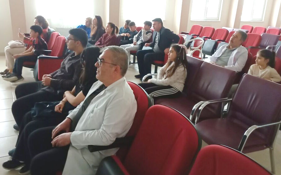Kırşehir’de Genç Zihinler Uzayı Tartışıyor (1)