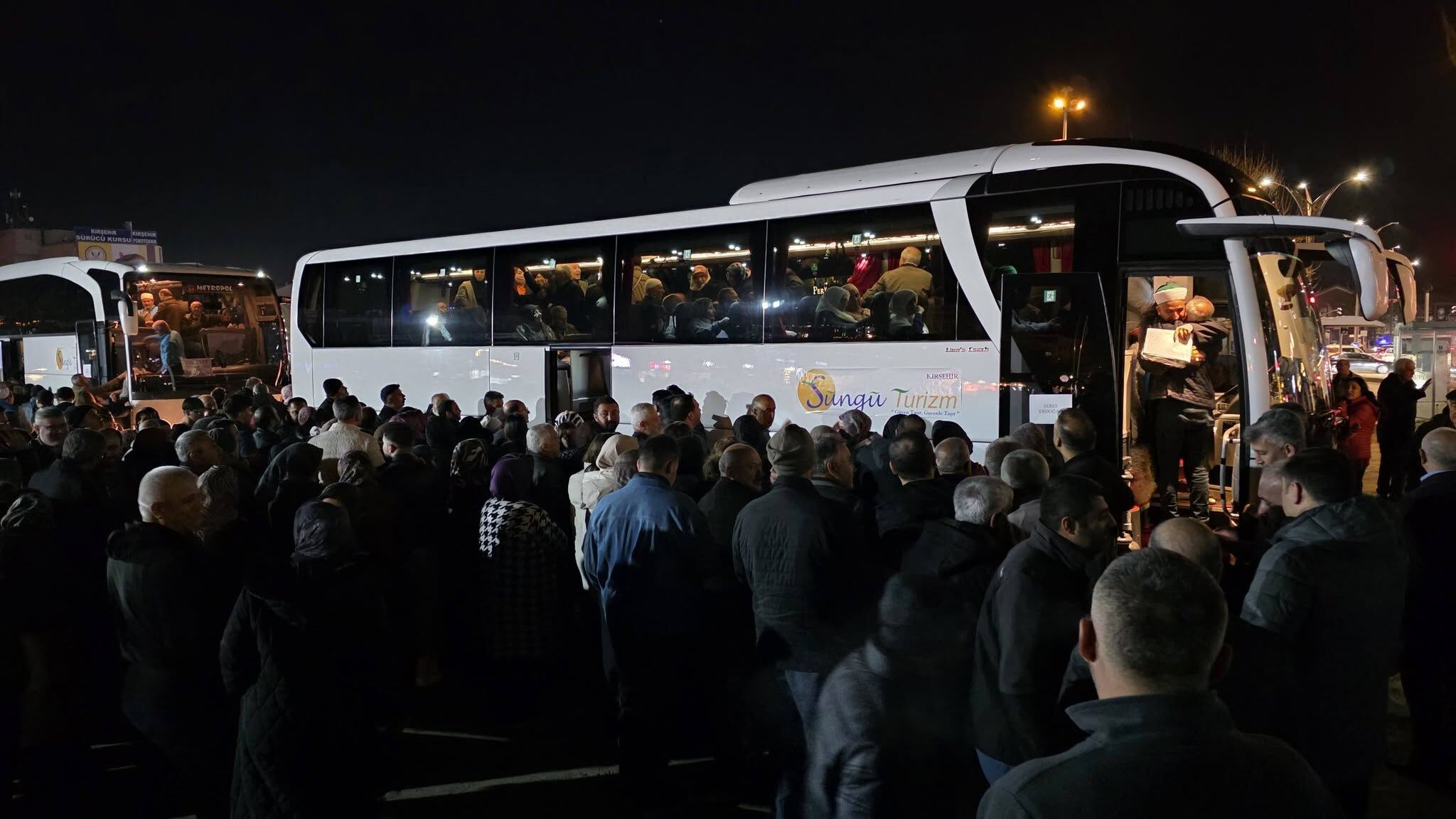 Kırşehir’de Hac Kafilesi Dualarla Uğurlandı 3