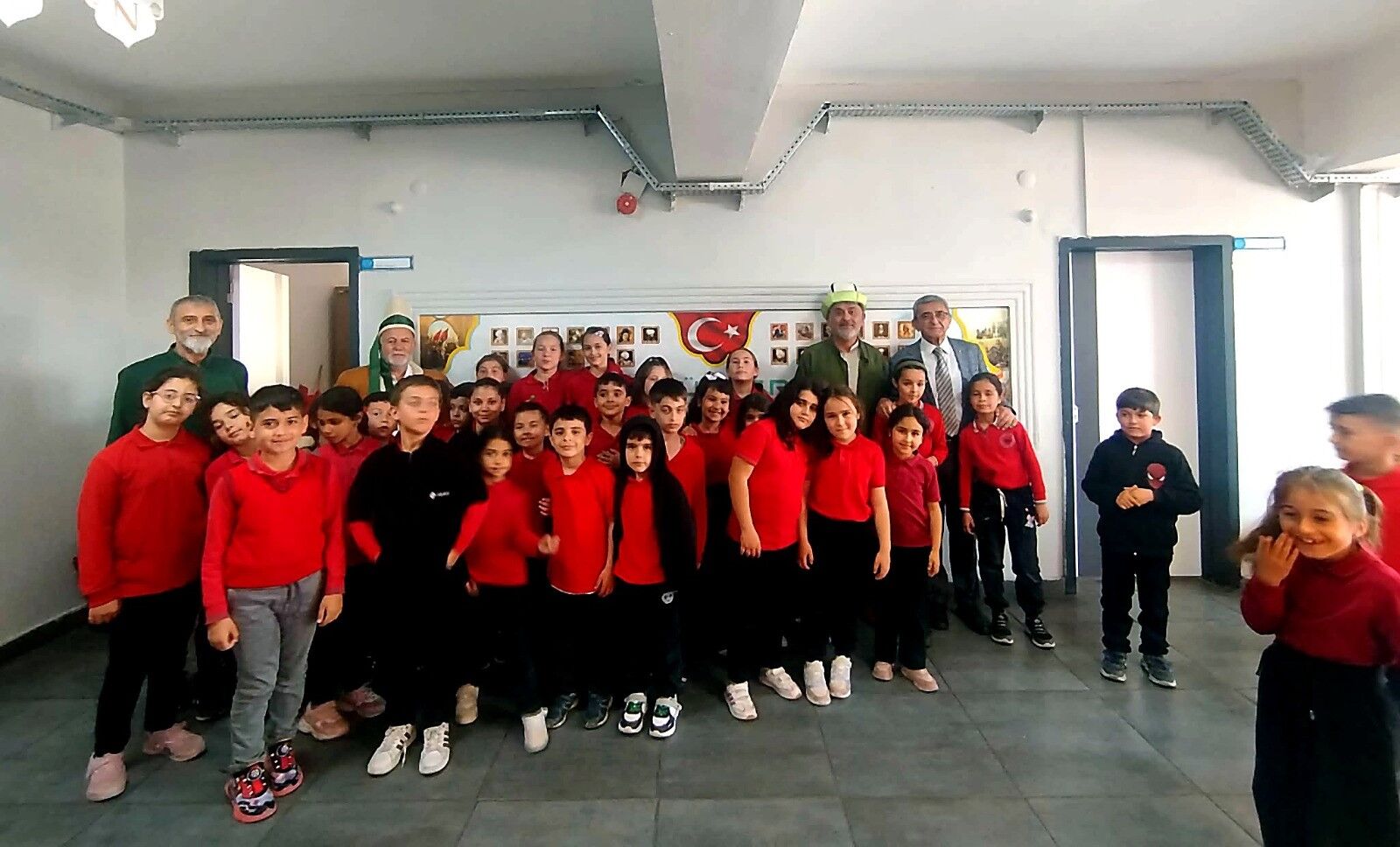 Kırşehir’de Öğrenciler Tarih Ve Maneviyatla Buluştu 8