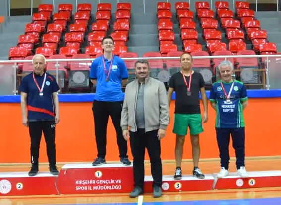 Kırşehir’de Raketler 23 Nisan Coşkusu Için Sallandı (4)