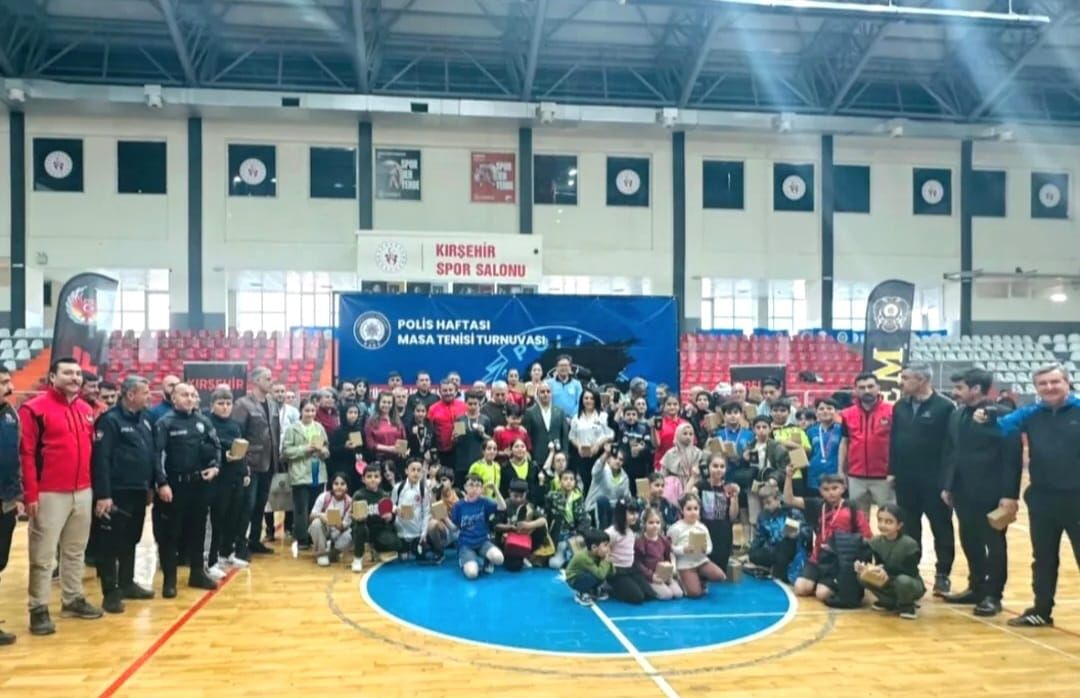 Kırşehir’de Raketler Dostluk İçin Sallandı 3