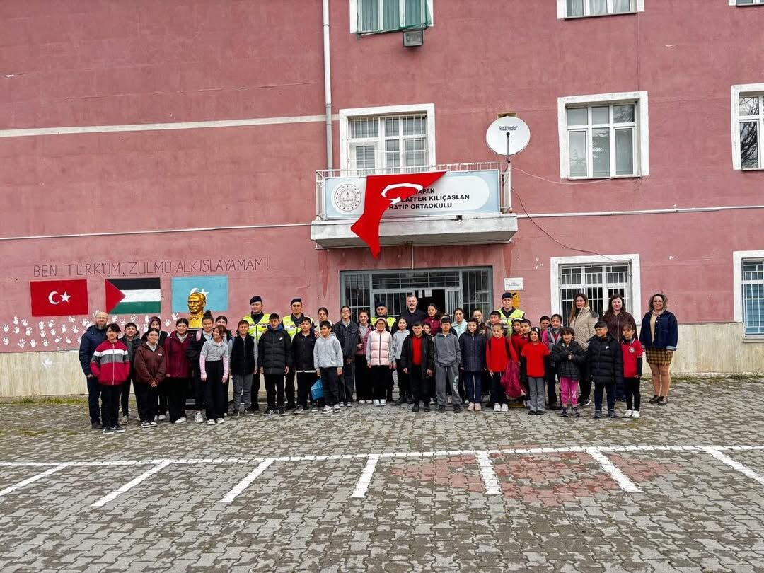 “Sevgi, Hoşgörü, Empati” Temalarını Işleyeceğimiz Yeni Haftanın Ilk Gününde Kahraman Jandarma Pe (1)