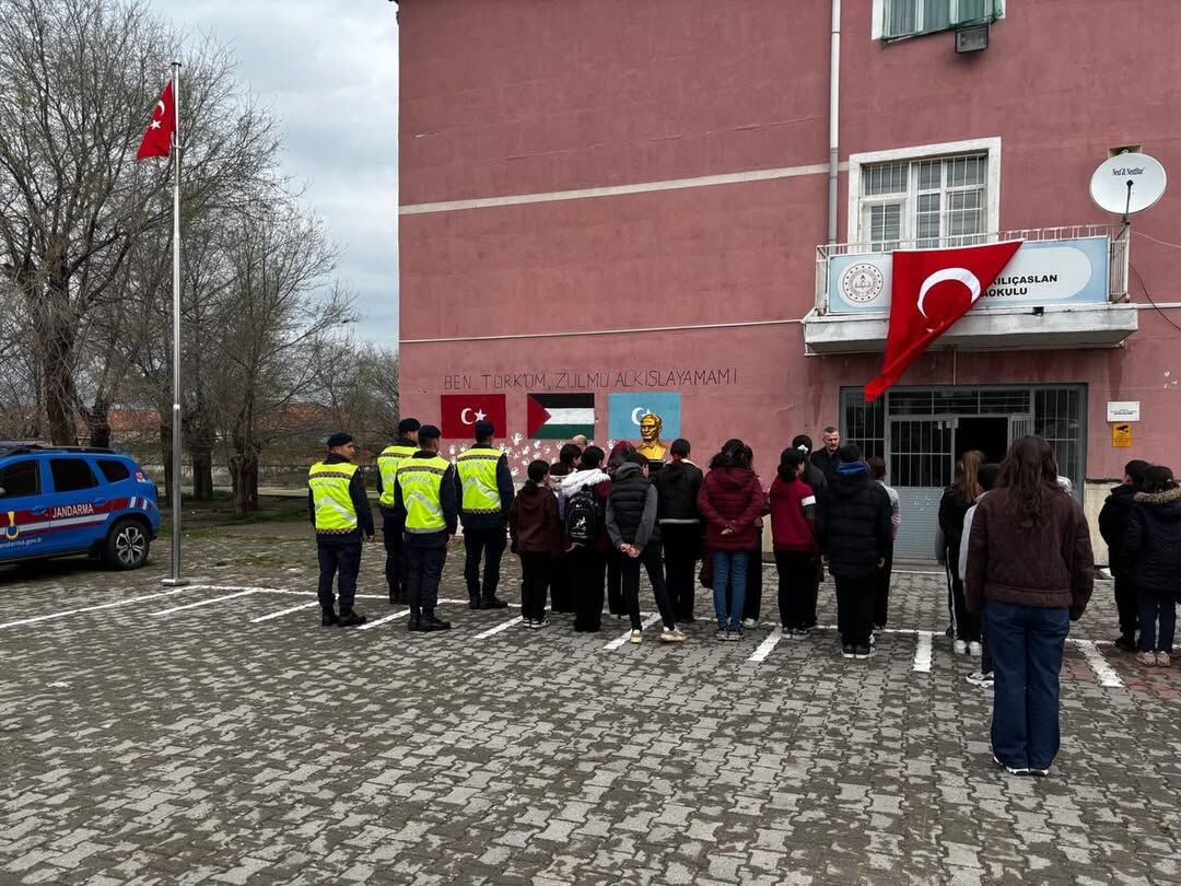 “Sevgi, Hoşgörü, Empati” Temalarını Işleyeceğimiz Yeni Haftanın Ilk Gününde Kahraman Jandarma Pe